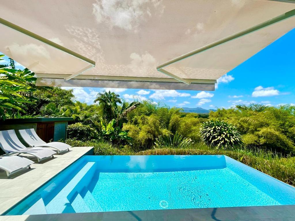Villa Kumquat Avec Piscine Et Vue Sur Les Montagnes Petit-Bourg Exterior foto